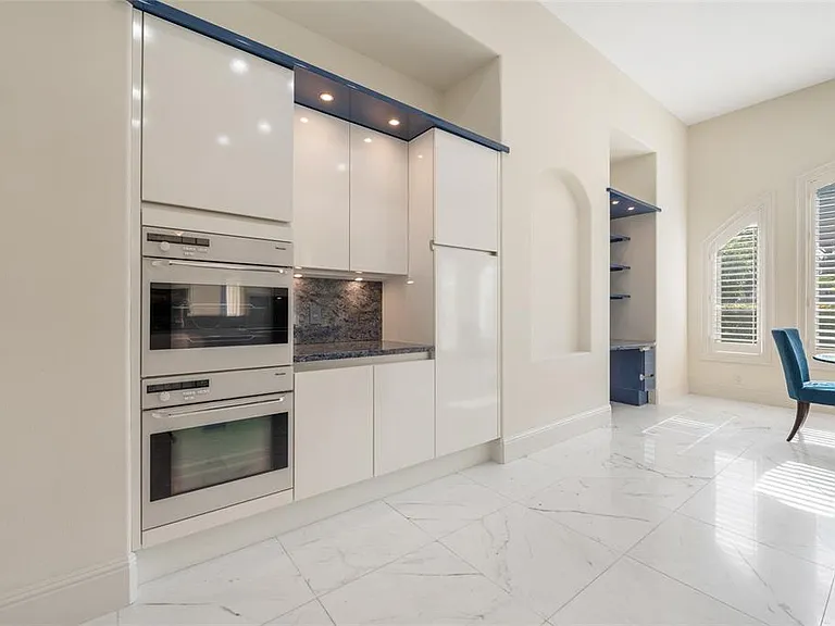 9701 Lake Isleworth Ct — Photo 12