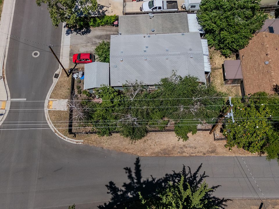 1st image of 110 W 5th St