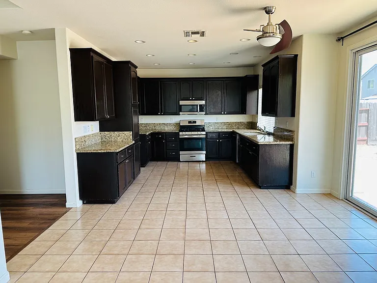 3557 Envero Way — Photo 5