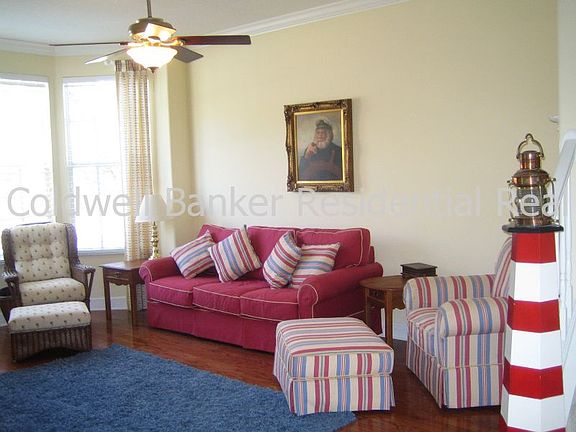 2nd image of 698 4th Ave S