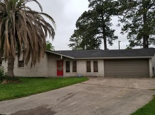 715 Shadowglen St, Channelview, TX 77530