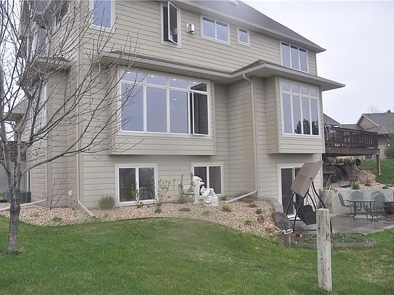 4th image of 3968 Woodcreek Dr