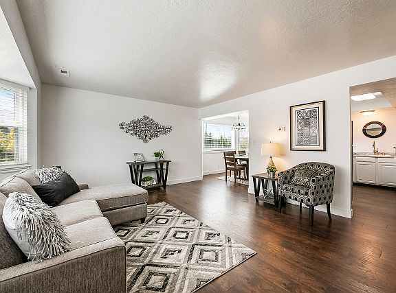 3rd image of 3927 W Rockwood Way APT A