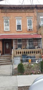565 E 29th St, Brooklyn, NY, 11210