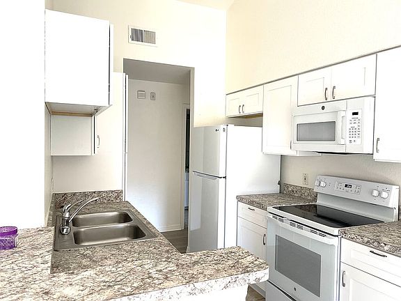2nd image of 7985 Preserve Cir APT 1134