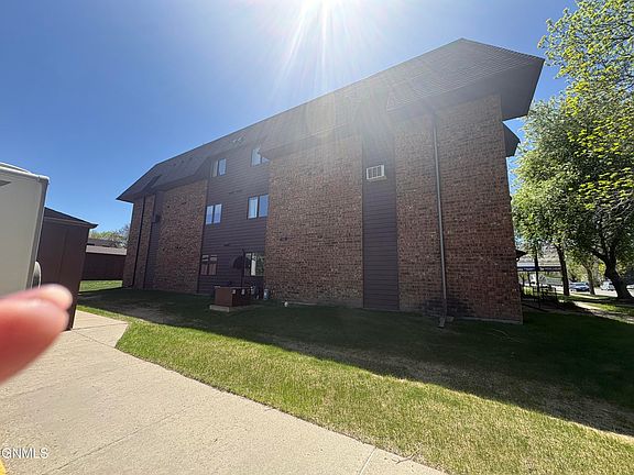 2nd image of 2033 N Washington St APT 3