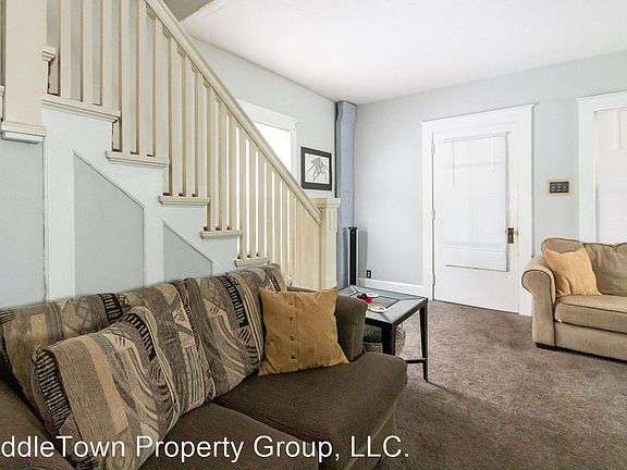 4th image of 825 W Ashland Ave