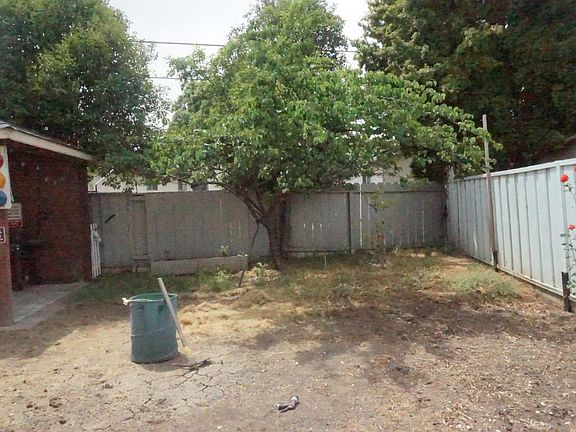 4th image of 3179 Durant Ave