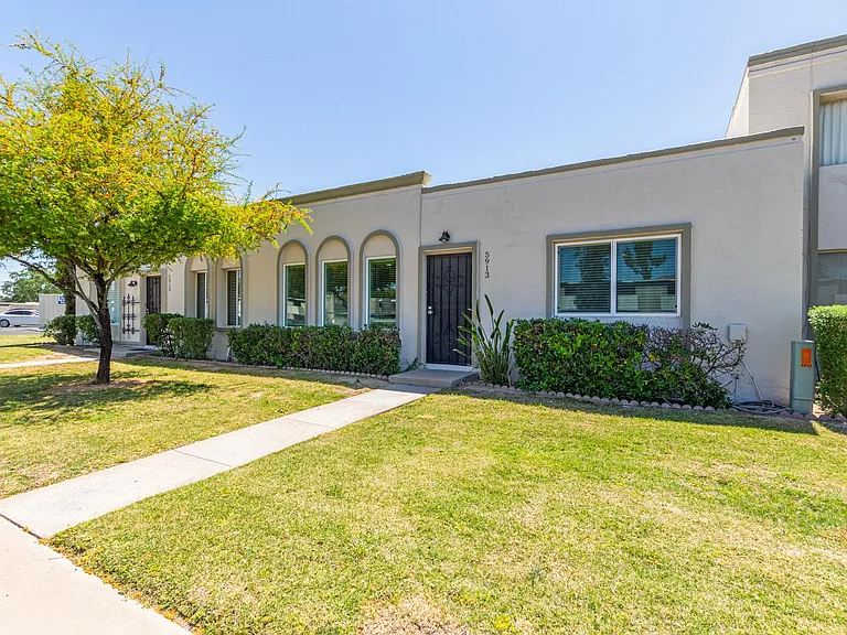 5913 E Thomas Rd — Photo 27