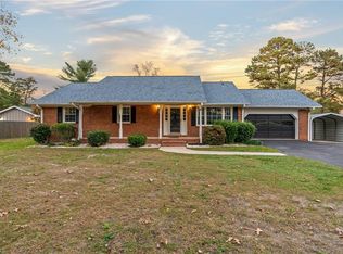 5910 Hyde Park Dr, High Point, NC 27263