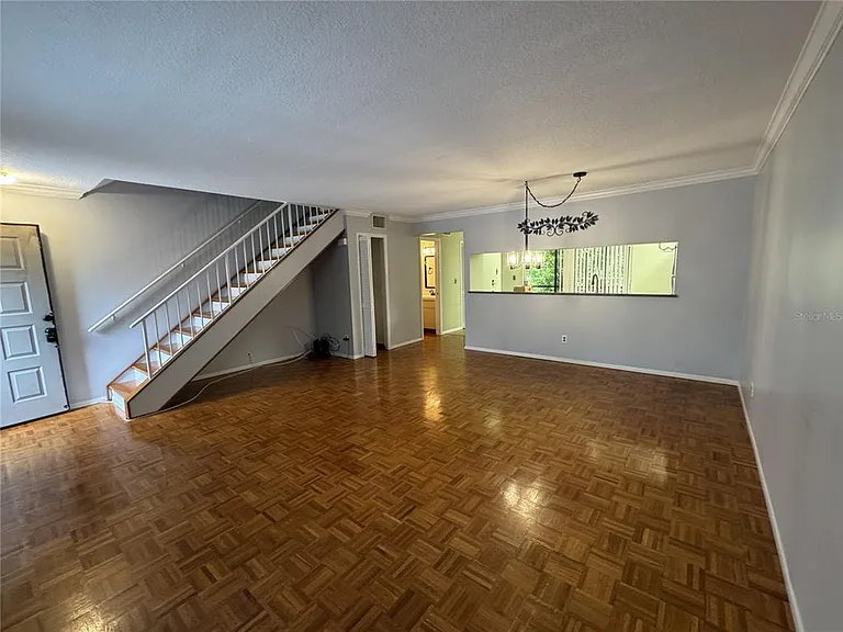 705 Bough Ave — Photo 4