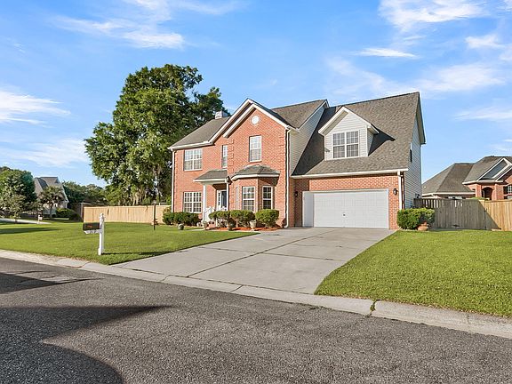 3rd image of 319 Lindrick Ct