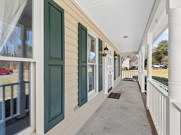 4th image of 506 Bellwood Ln