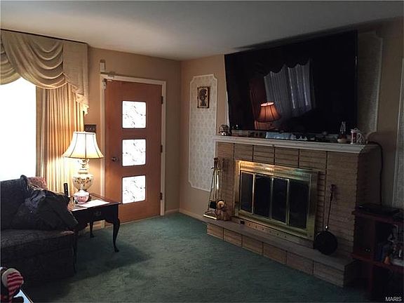 3rd image of 11539 Norgate Dr