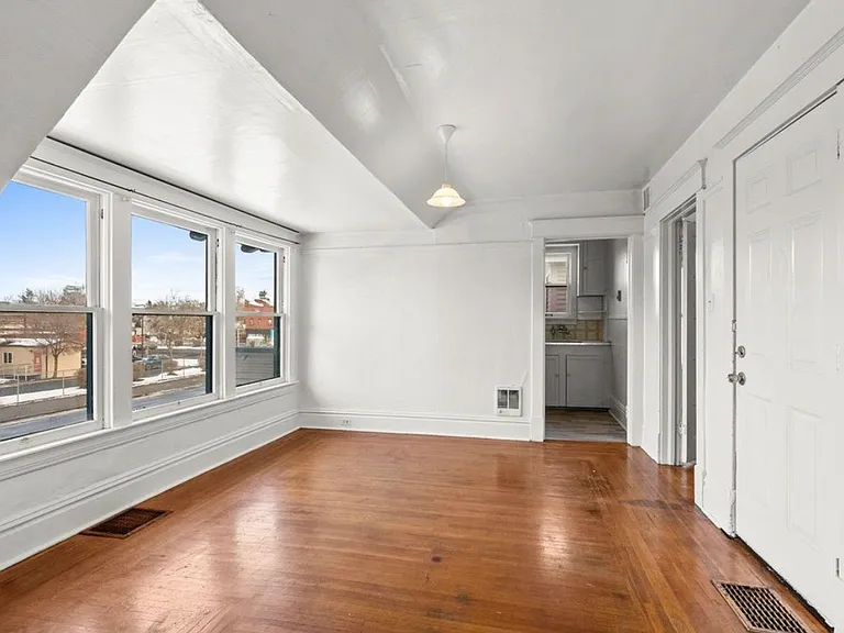 1027 W Maxwell Ave #2 — Photo 7