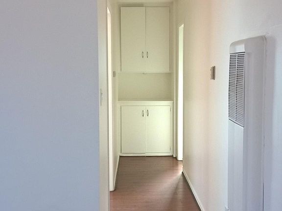 4th image of 3960 1st Ave