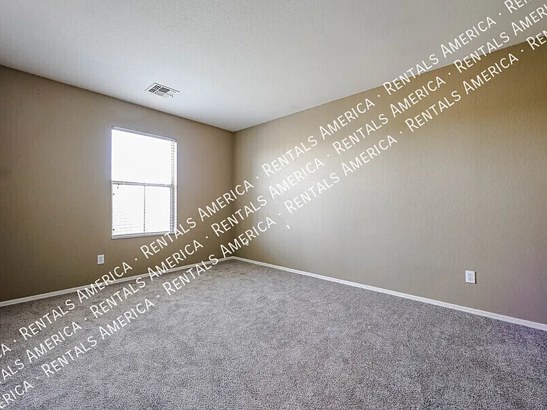 1356 E Clifton Ave — Photo 21
