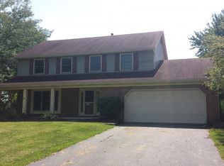 9915 Hounsdale Dr NW, Pickerington, OH 43147