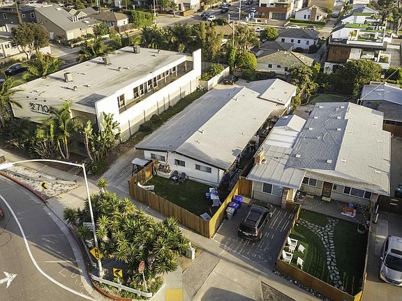 5th image of 4980-82 La Jolla Blvd