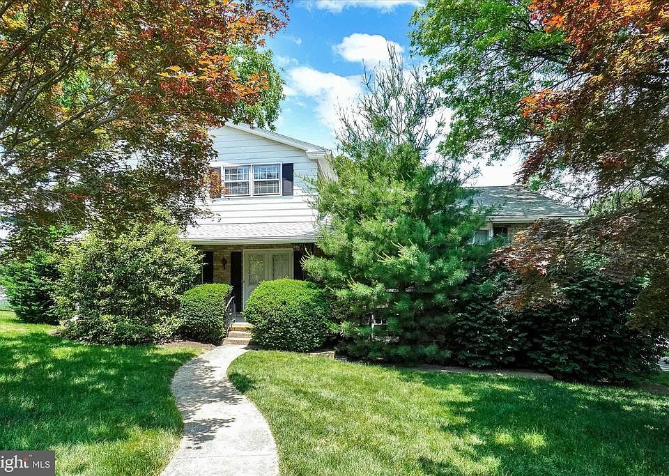 1st image of 2995 Dearborn Ln