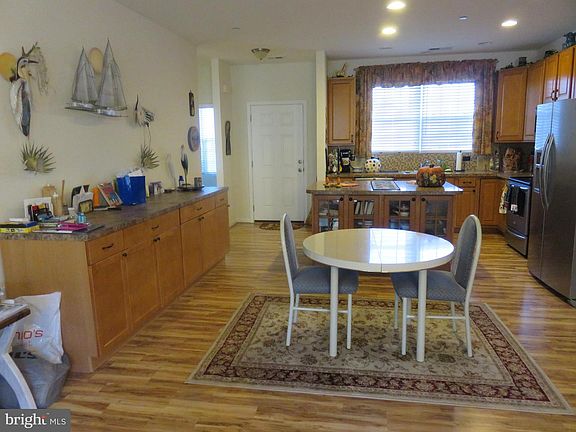 4th image of 1212 Trice Meadows Cir