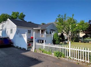 20 Cleveland St, Danbury, CT 06810