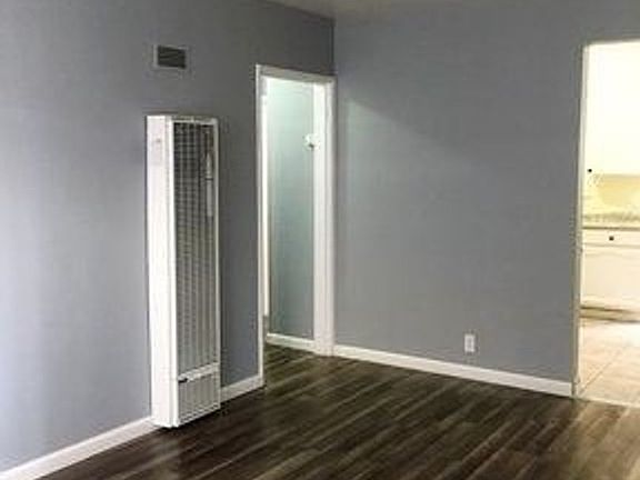 4th image of 7411 S Hoover St APT 2