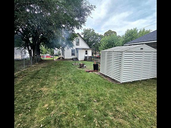 2nd image of 737 Grant St
