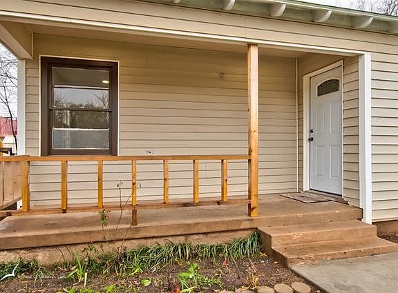 5th image of 3273 College St