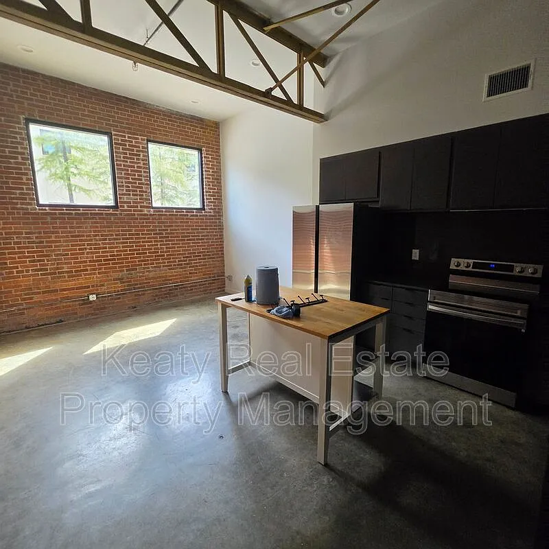 1 bed, 1.0 bath, 900 sqft, $1,095 — Photo 4