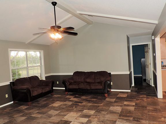 2nd image of 4822 Crow Ln