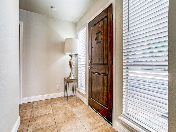 3rd image of 10118 Branwood Ln