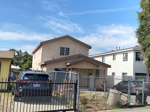 3rd image of 214-216 E Lanzit Ave