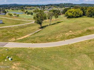 111 Magnolia Hl, Loudon, TN 37774