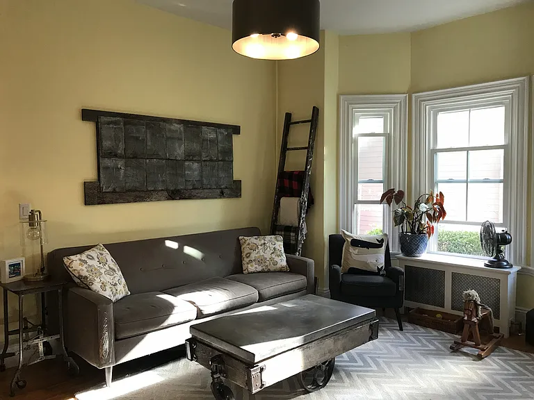30 Moore St #1 — Photo 2