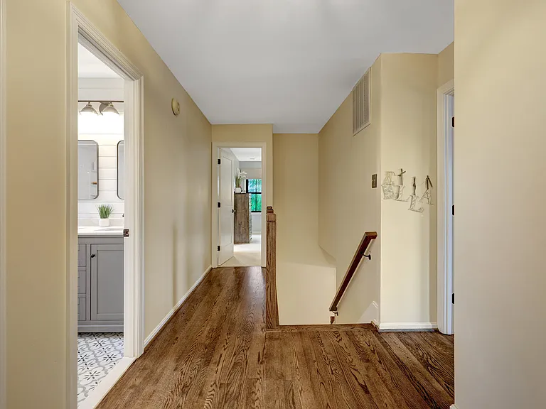 10904 Belgravia Ct — Photo 27