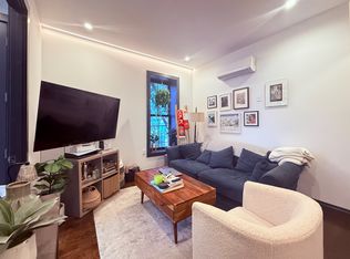 119 Kent Ave #2LR, Brooklyn, NY 11249