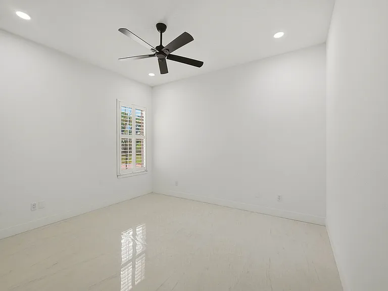 5224 Vistamere Ct — Photo 42