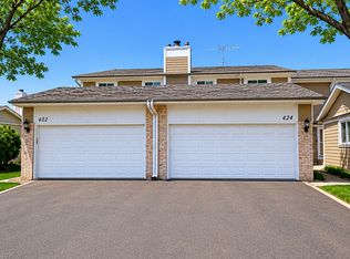 424 Mallard Dr, Deerfield, IL 60015