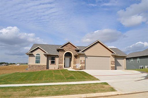 1st image of 522 Rolling Hills Dr