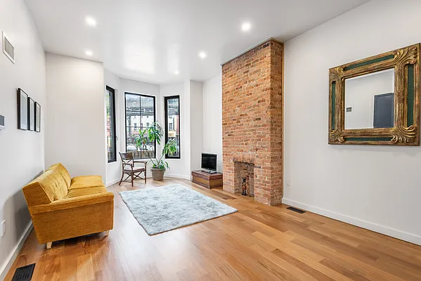 Rented by Corcoran | media 11