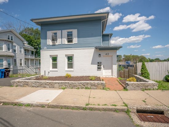 42 Prospect Street, New Britain, CT 06051