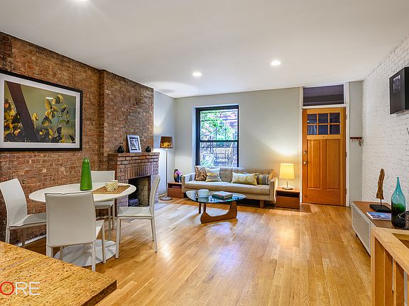 3rd image of 254 W 123rd St #A