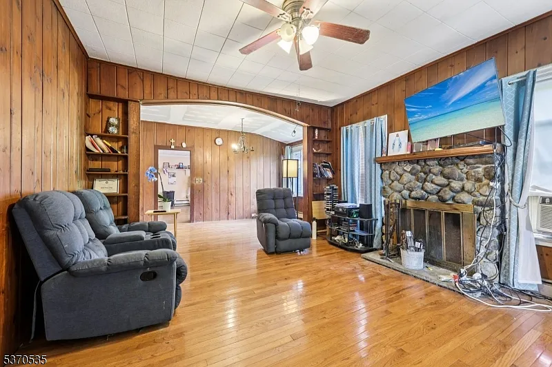101 Seminole Ave photo 1