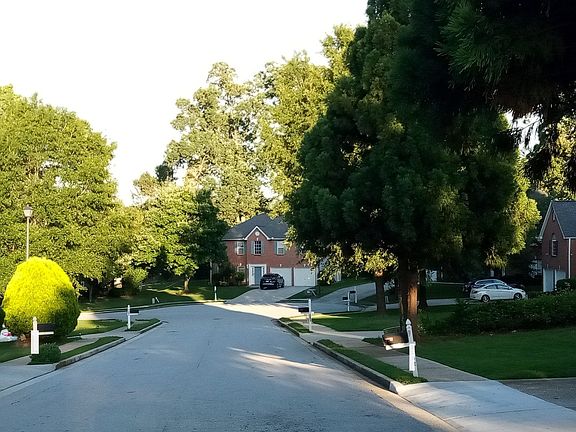 5th image of 3301 Kittery Dr