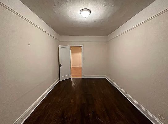 3rd image of 11-27 47th Ave #1C