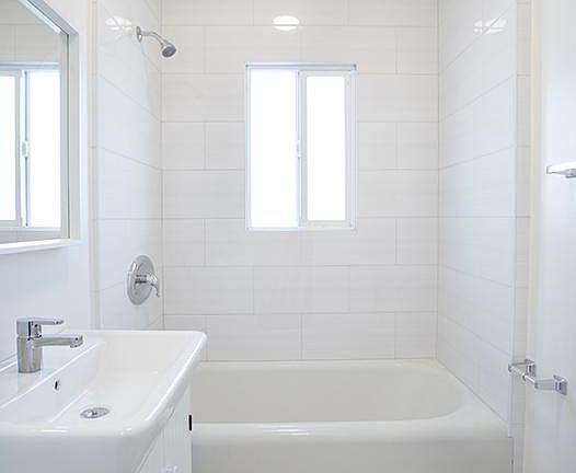 4th image of 221 S Atlantic Blvd #6