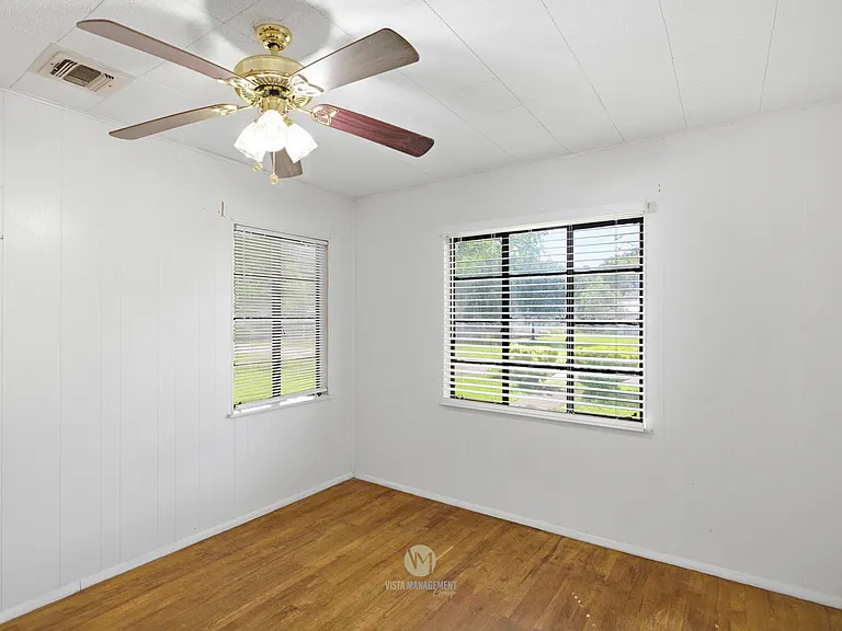 705 Florence St — Photo 6