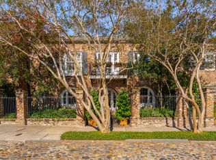 10 S Adgers Wharf, Charleston, SC 29401