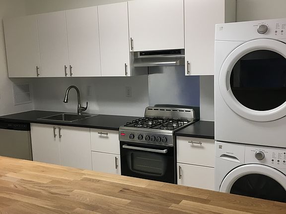 5th image of 3705 S George Mason Dr APT 108S